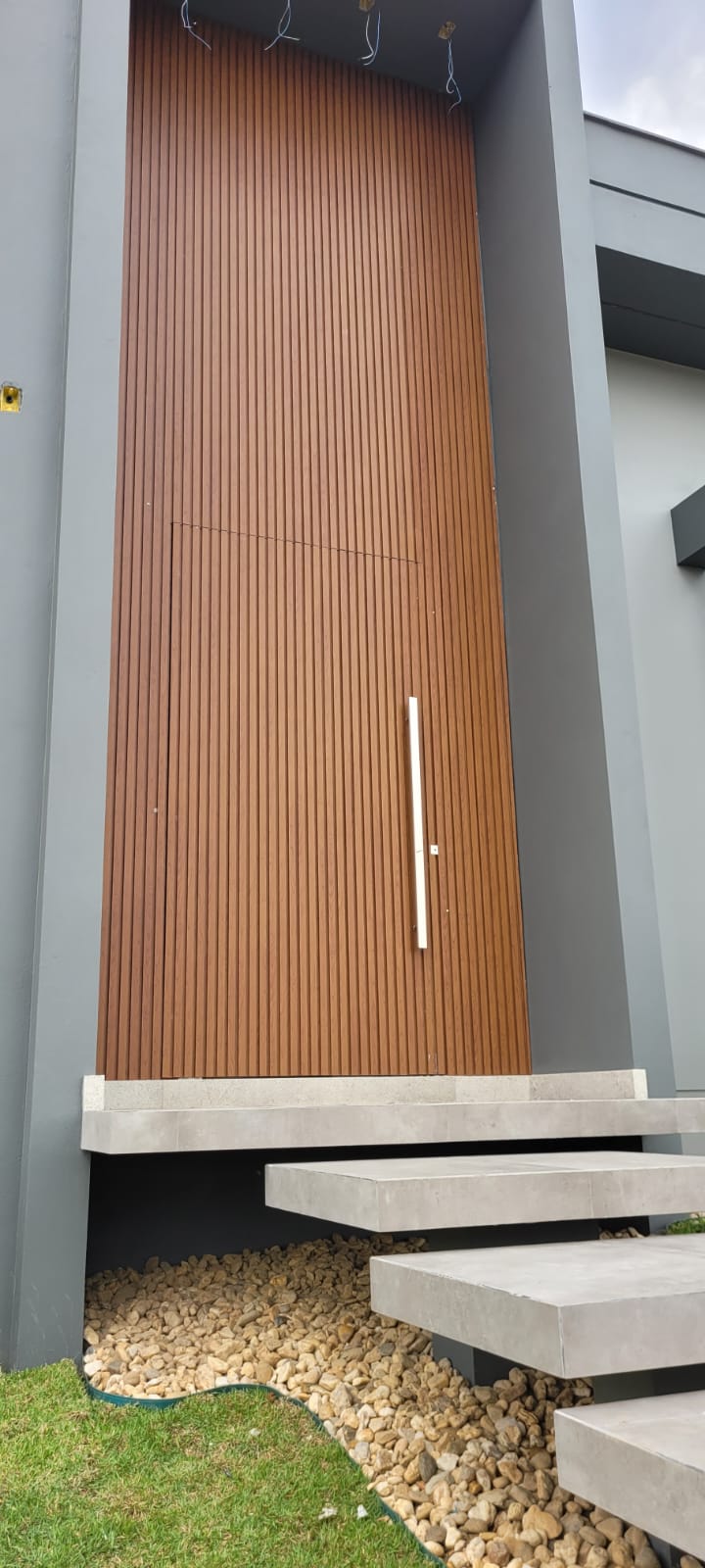 WhatsApp Image 2025-08-25 at 17.33.37 (2)