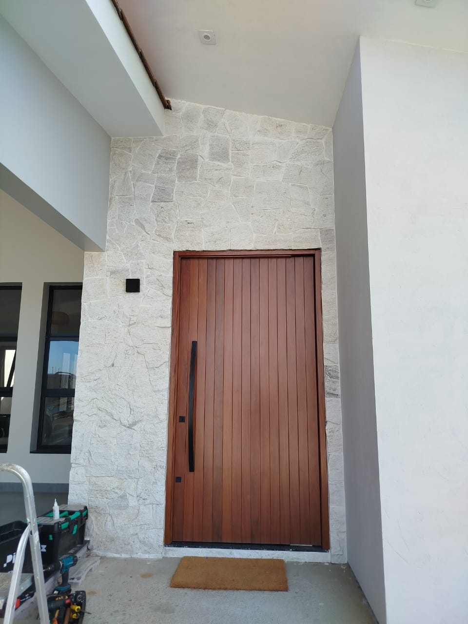 WhatsApp Image 2025-08-25 at 17.33.39 (1)